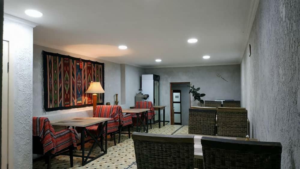 Kgb Home Hostel ビシュケク エクステリア 写真